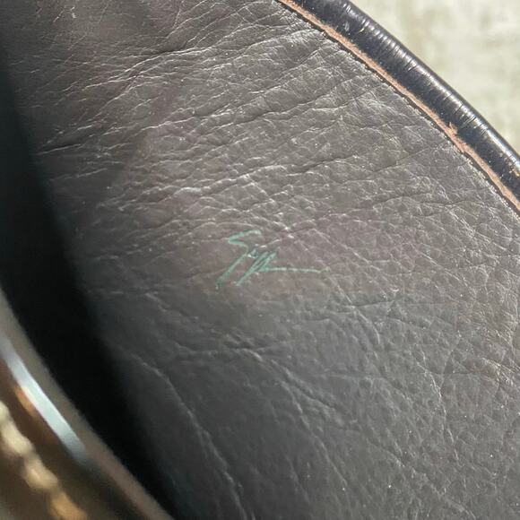 Giuseppe Zanotti Knee High Patent Leather Stiletto Boots with Contrast Stitching - Picture 9 of 10